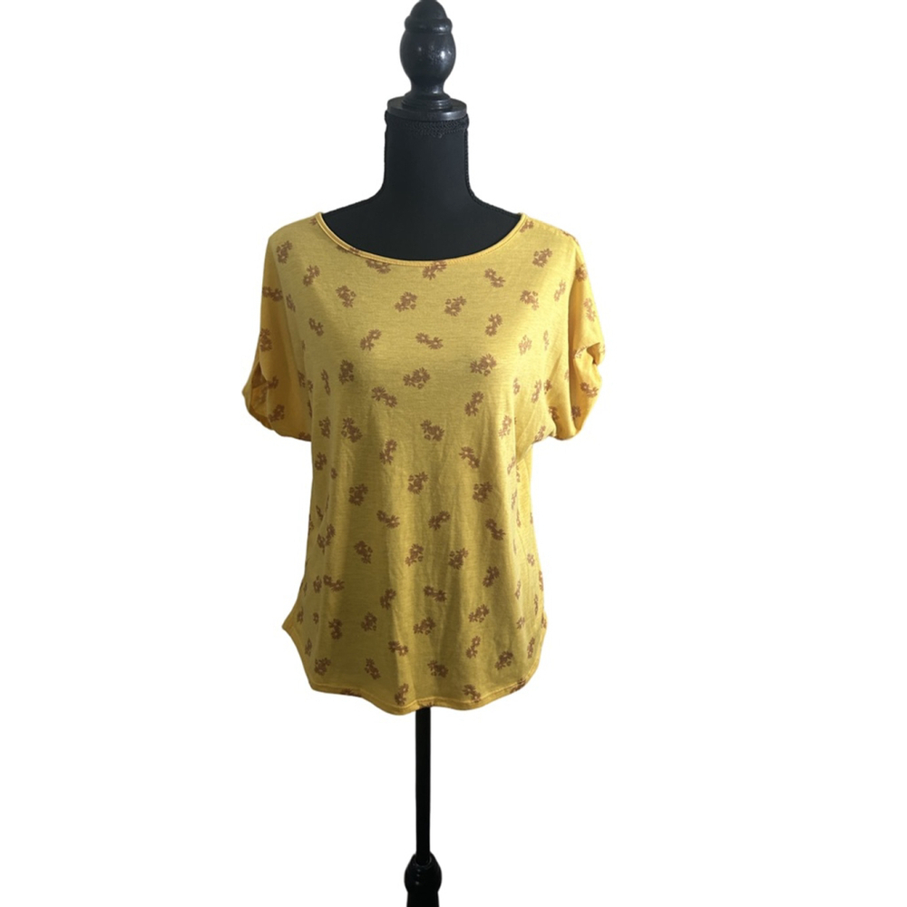 Colette Mustard Yellow Daisy Print Short Sleeve Top, Small, NWT
